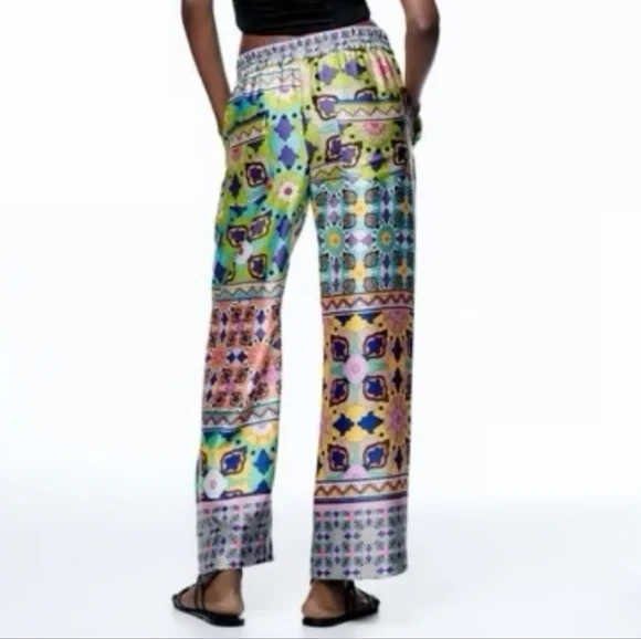 Zara Silky Multicolored Pull On Pants, Size Large - Picture 2 of 10